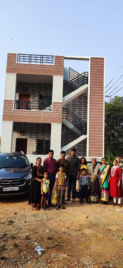 Veeru Homestay 호스펫 외부 사진