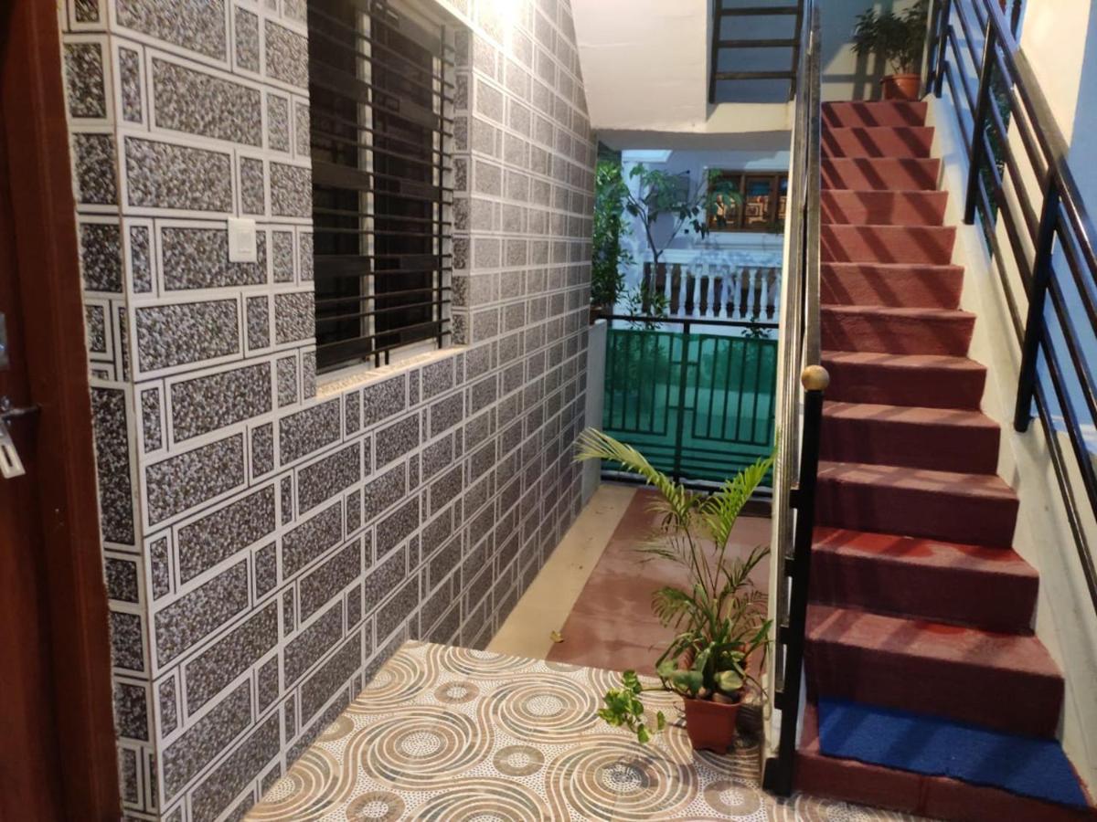 Veeru Homestay 호스펫 외부 사진