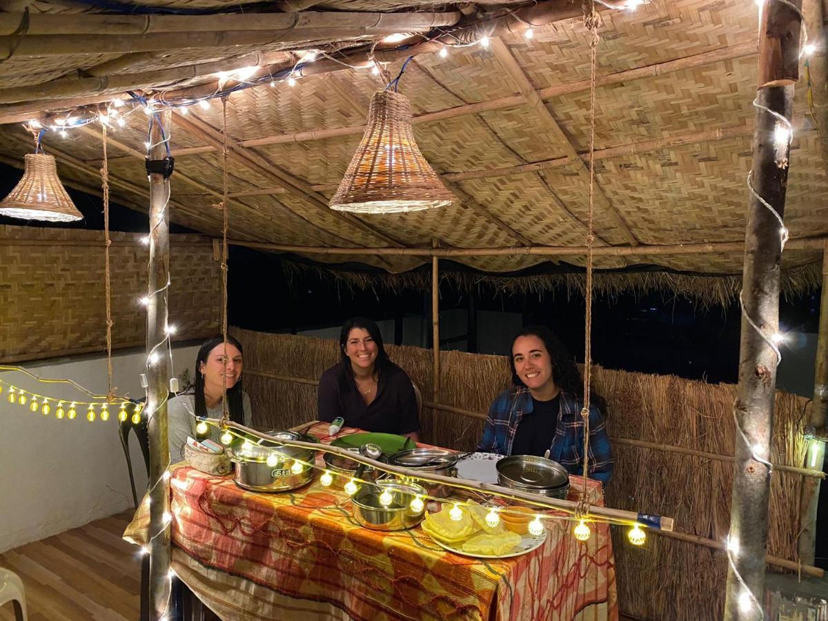 Veeru Homestay 호스펫 외부 사진